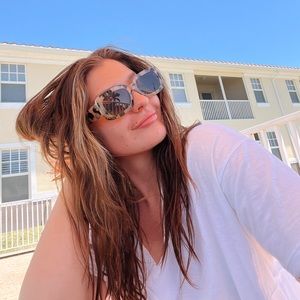 Meet your Posher, Kennedy